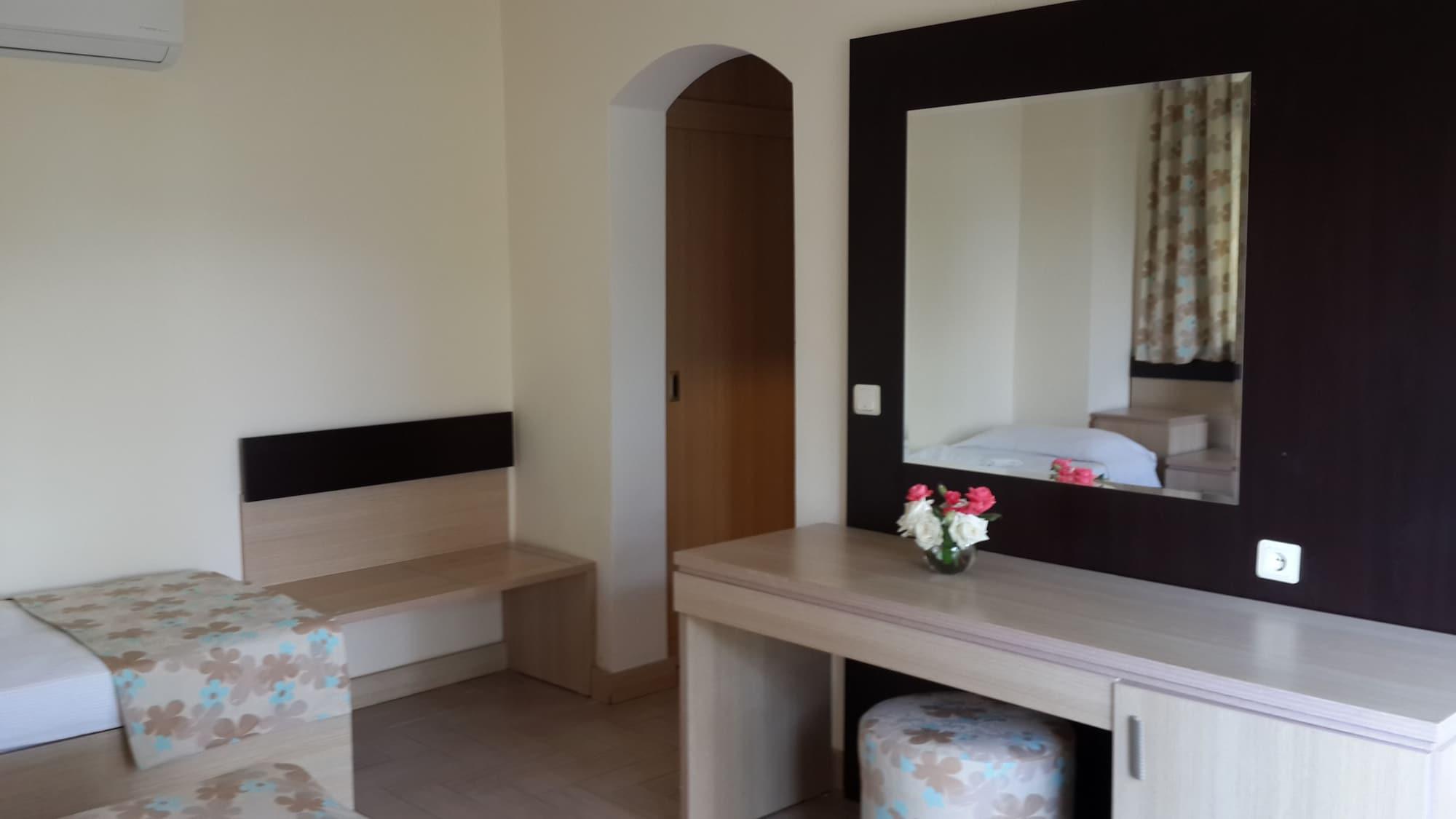Club Bellamare Marmaris Exterior photo